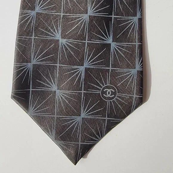 CHANEL Men's Vintage Tie 100% Silk Made in Italy Dark Grey w/ light blue pattern